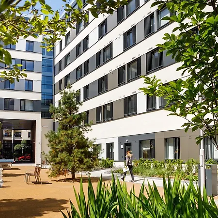 Destiny Student - Kavanagh Court